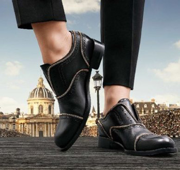 秋季新款香蕉成人APP在线观看鞋